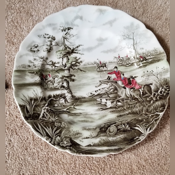 Tally Ho by JOHNSON BROTHERS "VIEW HALOO” Plate - Picture 2 of 8